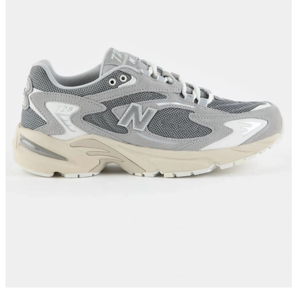 NEW BALANCE 725V1 Shoes Gray and White - Picture 3 of 6
